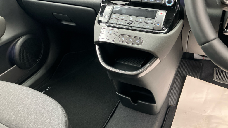 Hyundai INSTER 85kW 02 49kWh 5dr Auto Electric Hatchback